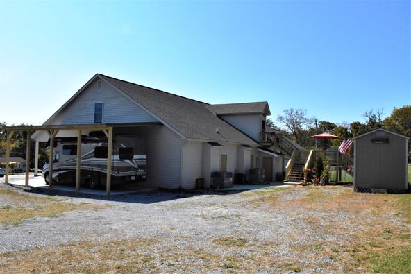 1771 Peavine Rd, Crossville, TN 38571